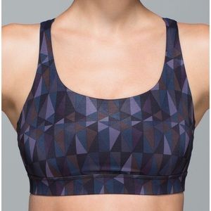 Lululemon energy bra size 6 blue geo multi color
